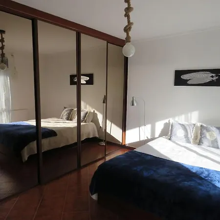 아파트 Charming In Ericeira 68 M² With Fireplace *