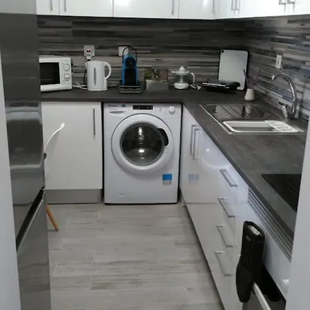 아파트 Charming In Ericeira 68 M² With Fireplace *