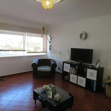 Charming In Ericeira 68 M² With Fireplace 아파트 *